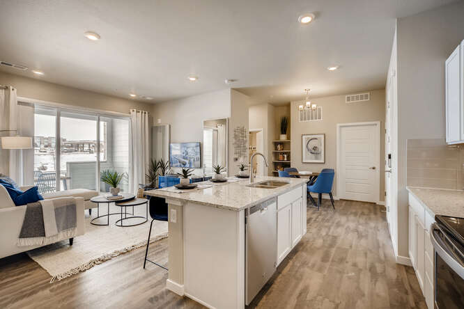 2404 485 Interlocken Blvd., #404